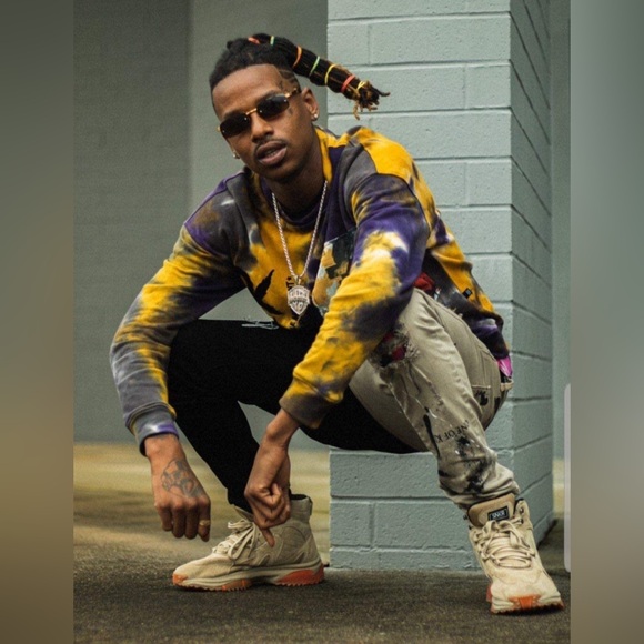 Tie-Dye Graphic Sweat Shirt - Picture 4 of 5